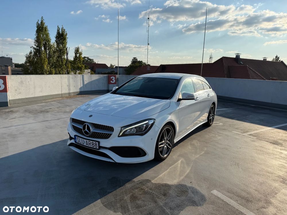 Mercedes-Benz CLA 220 4-Matic - 1