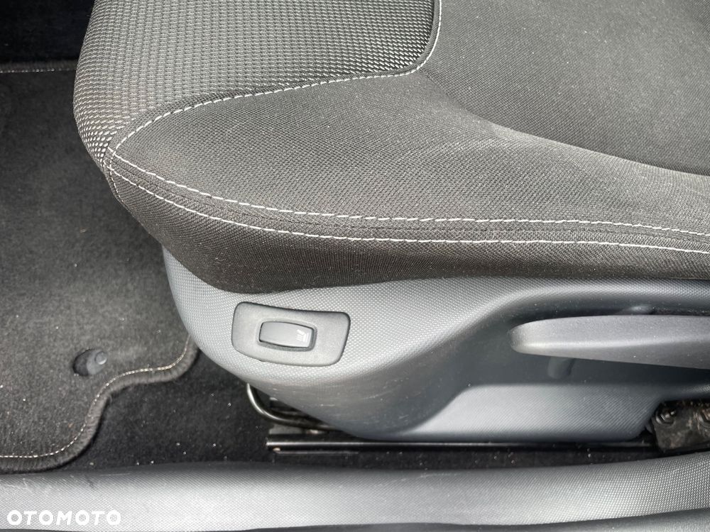 Renault Clio 1.2 TCe Expression EDC - 21