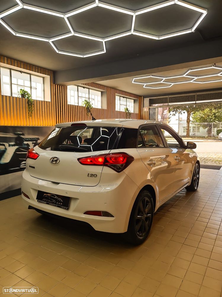 Hyundai i20 1.1 CRDi Comfort+Pack Look+JLL16 - 9