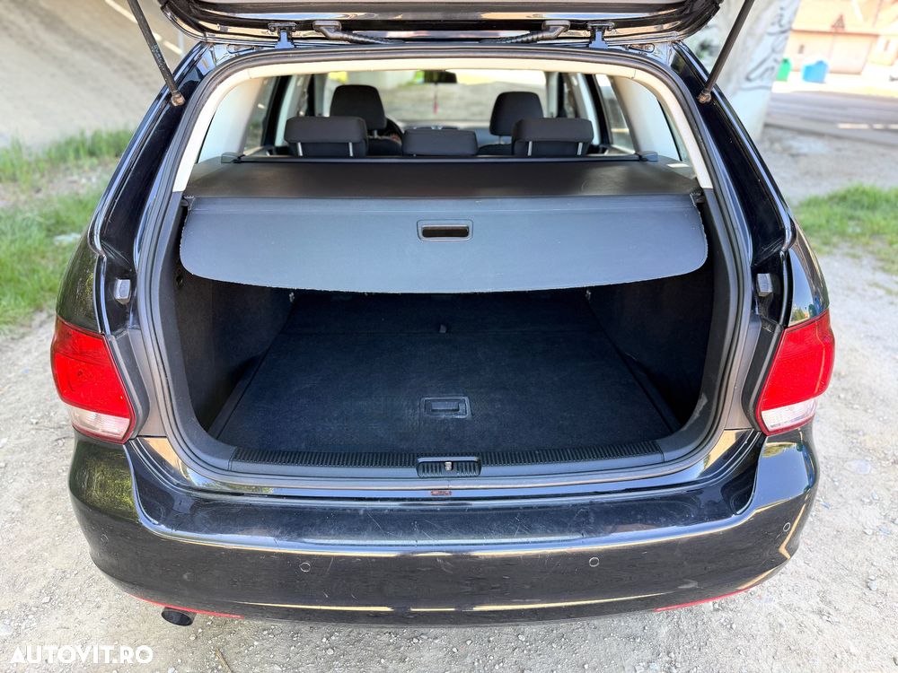 Volkswagen Golf 1.6 TDI DPF BlueMotion Technology MATCH - 12