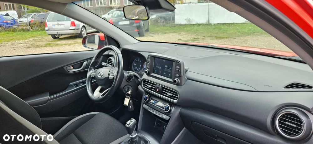 Hyundai Kona - 24