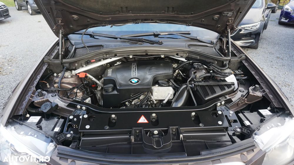 BMW X3 xDrive28i Aut. Advantage - 31