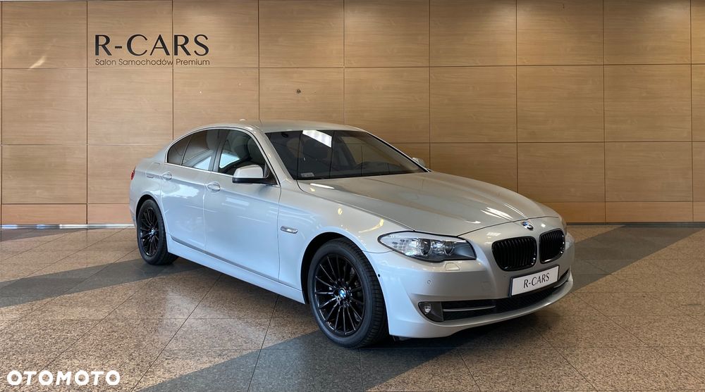 BMW Seria 5 523i Sport-Aut - 1