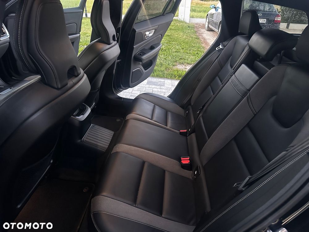 Volvo V60 T6 AWD Recharge Geartronic RDesign - 39