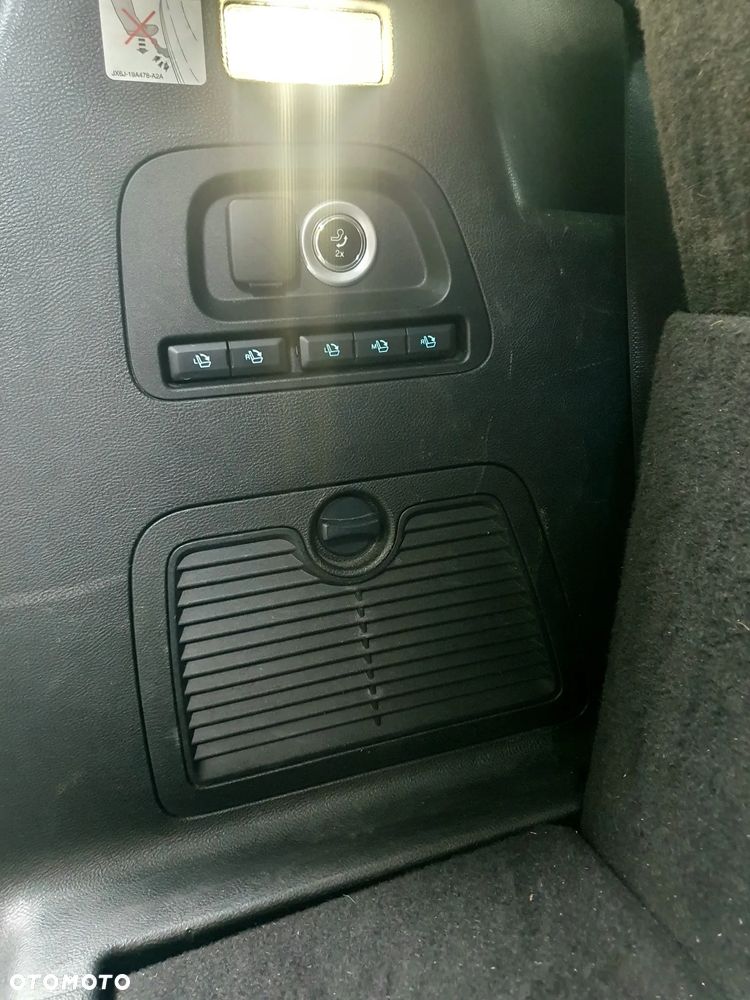 Ford S-Max 2.0 EcoBlue Titanium - 21