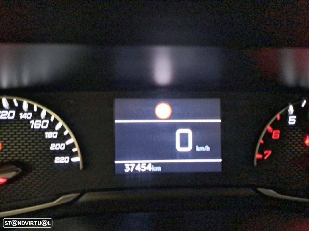 Peugeot 2008 1.2 PureTech Active - 13