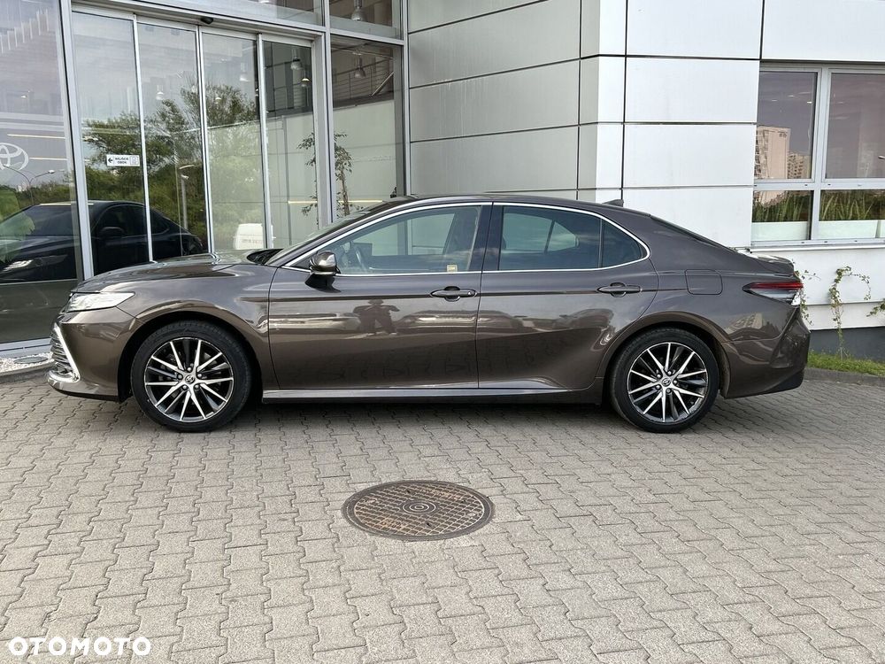 Toyota Camry 2.5 Hybrid Executive CVT - 2