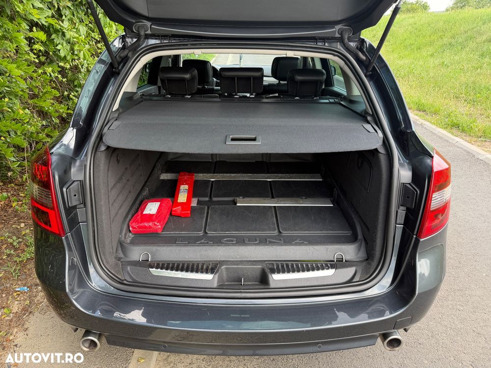 Renault Laguna 2.0dCi BOSE - 12
