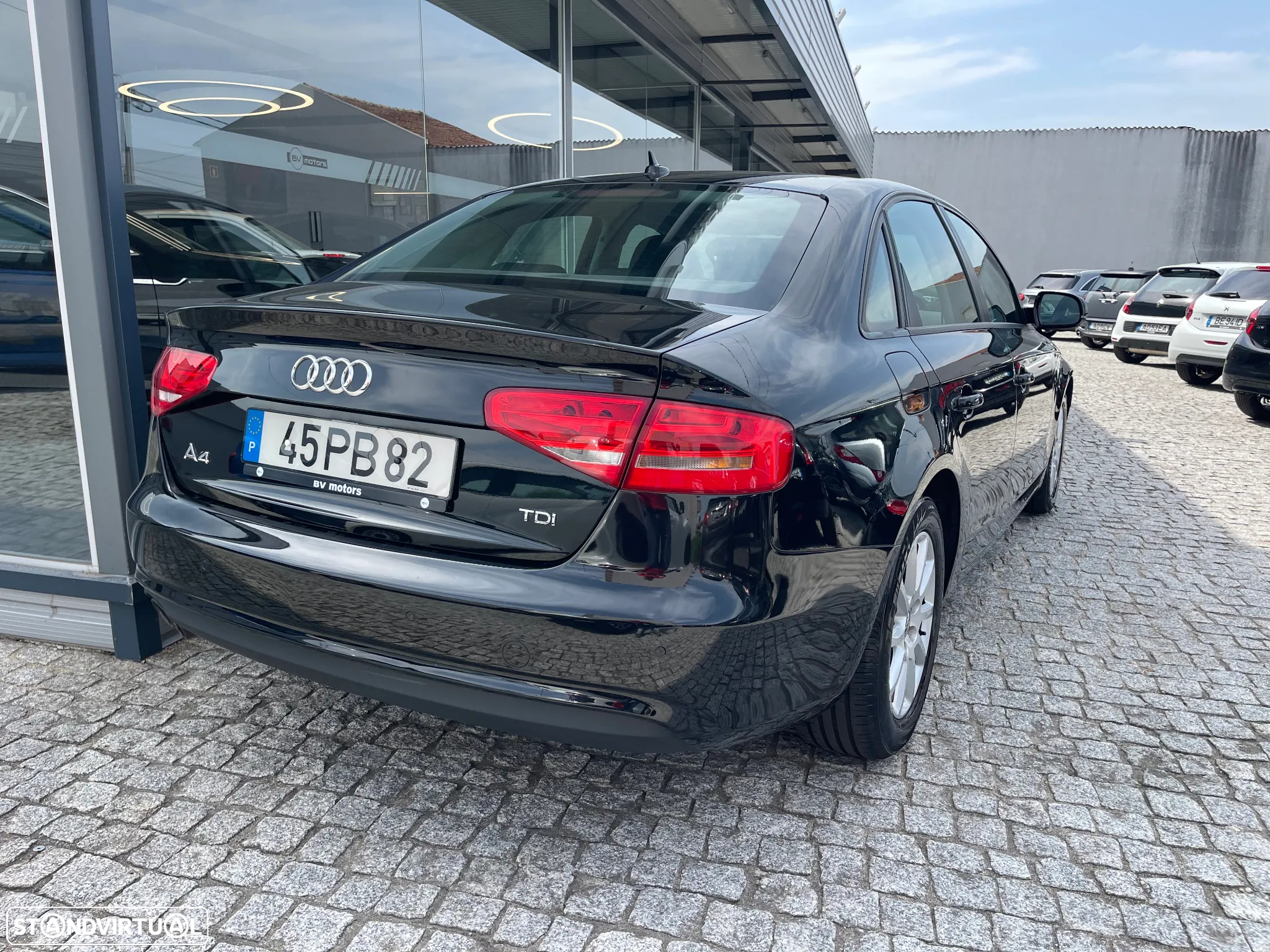 Audi A4 2.0 TDI Business Line - 8