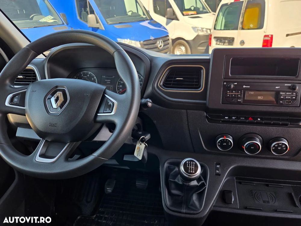 Renault New Master L3H2 - 24