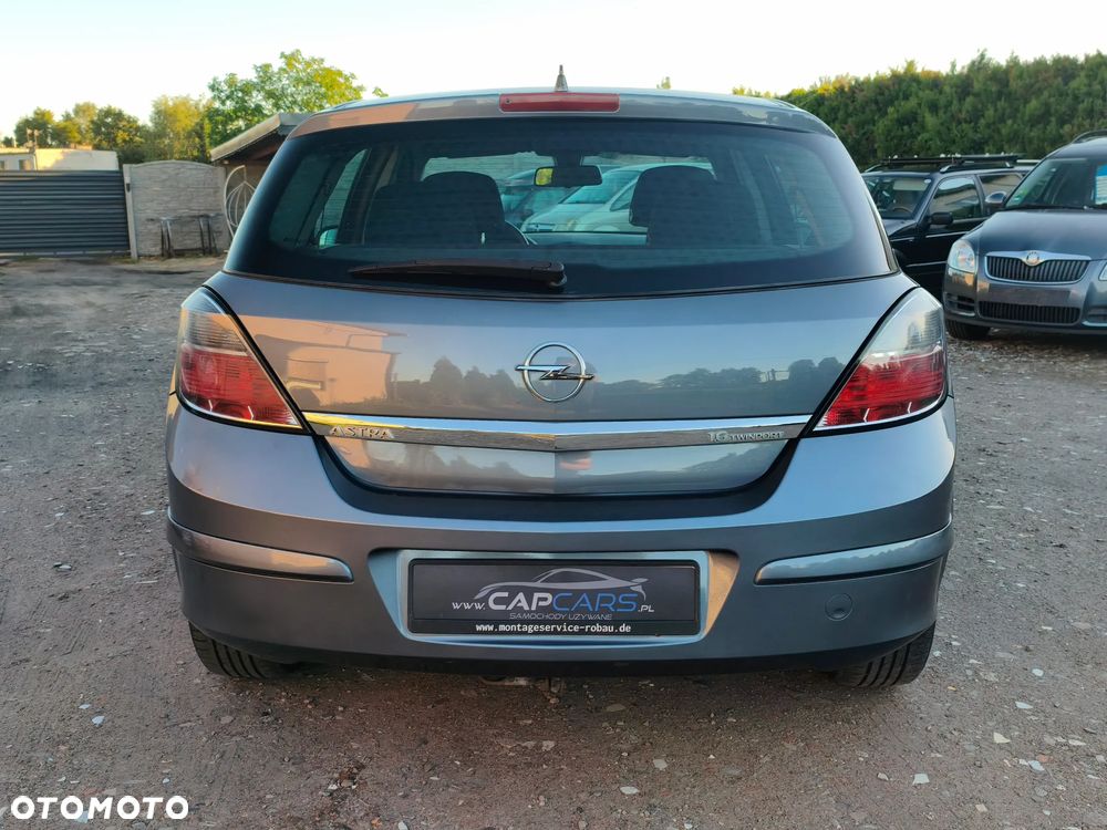 Opel Astra 1.6 Sport Easytronic - 9