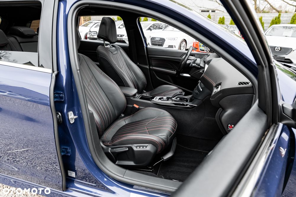 Peugeot 308 PureTech 130 EAT8 GT - 24