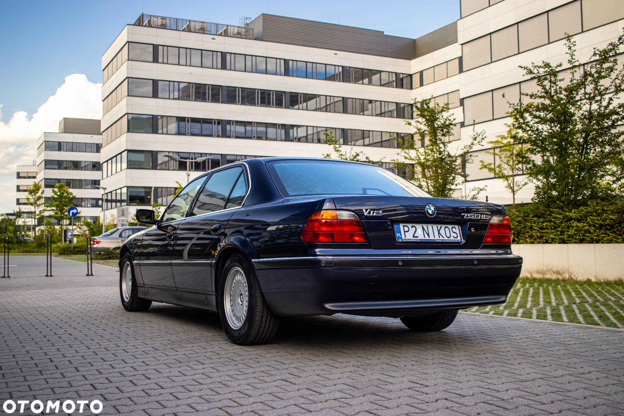 BMW Seria 7 750iL - 15