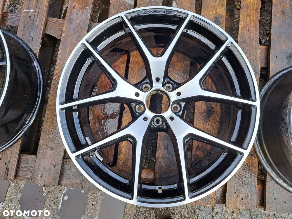 Oryg. Mercedes 20 AMG GLC W253 253 A253 A2534015500 8.5j et40 lift 4891