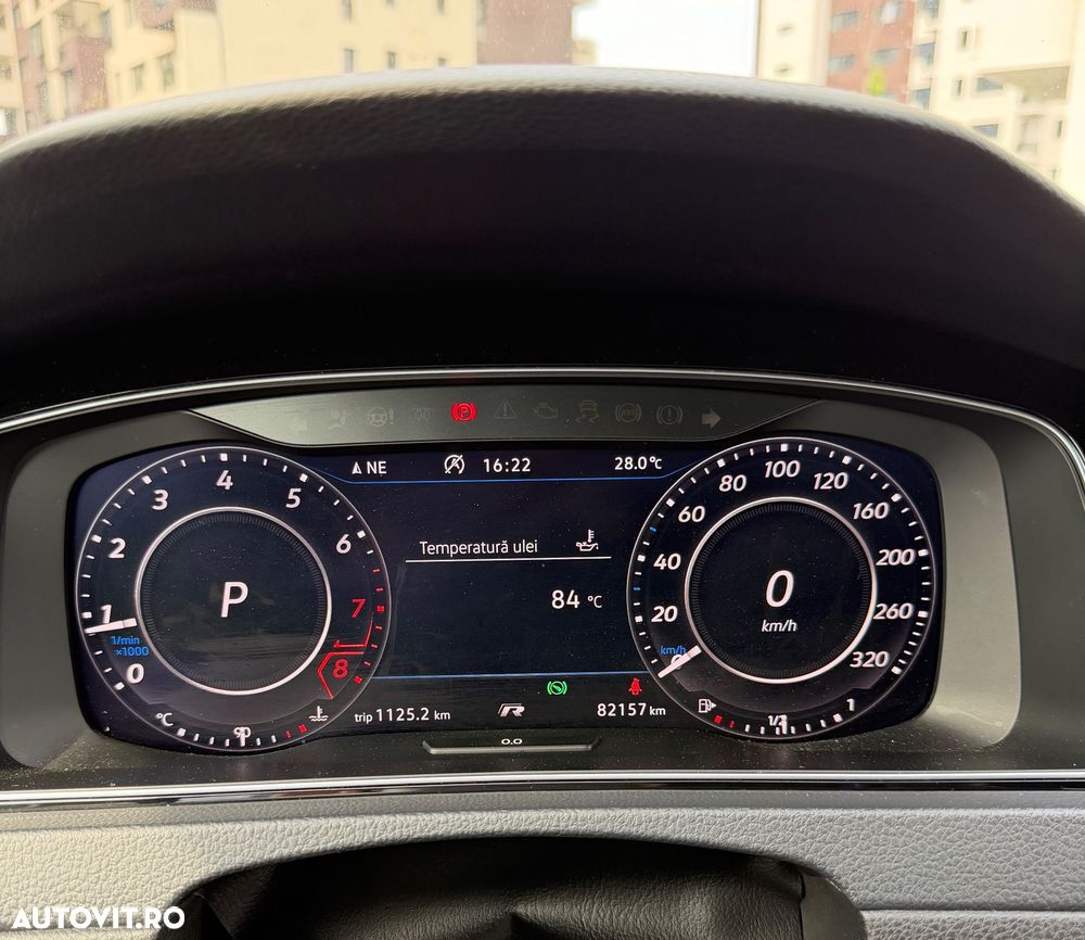 Volkswagen Golf 2.0 TSI DSG R - 12