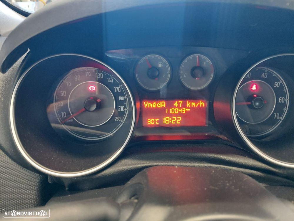 Fiat Punto 1.3 M-Jet Easy S&S - 13