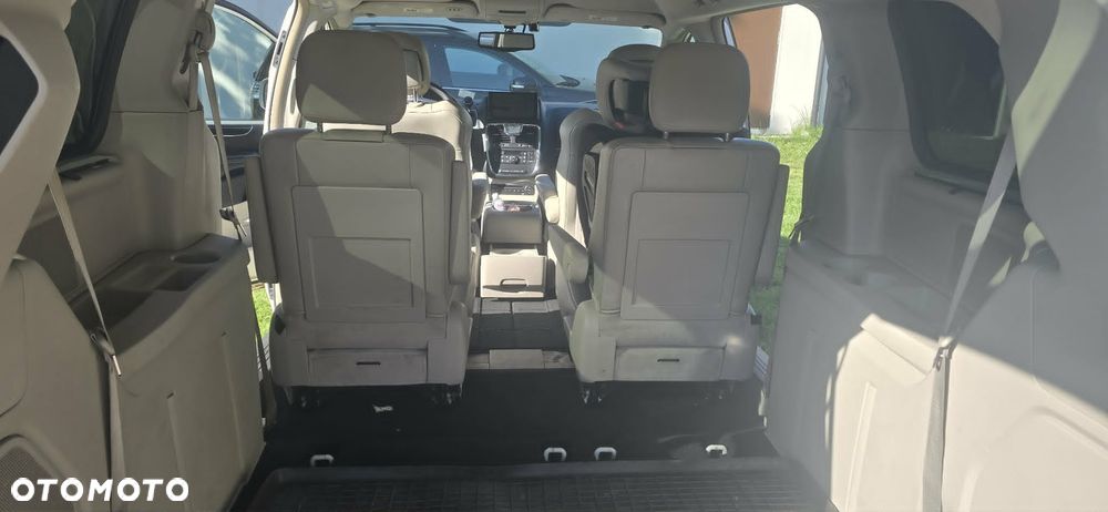 Chrysler Town & Country 3.6 Limited - 7