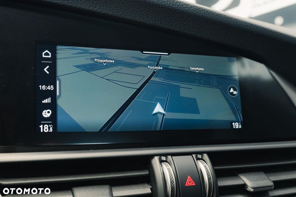Alfa Romeo Giulia 2.0 Turbo Veloce Q4 - 18