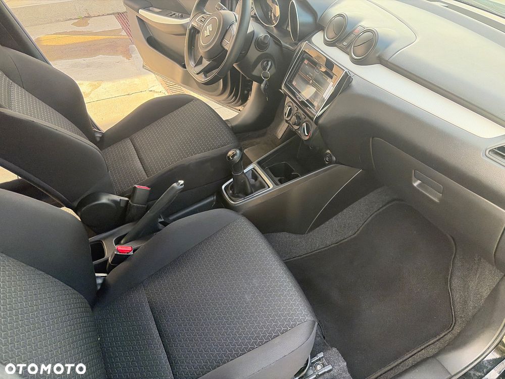 Suzuki Swift 1.2 Dualjet Allgrip Comfort - 14