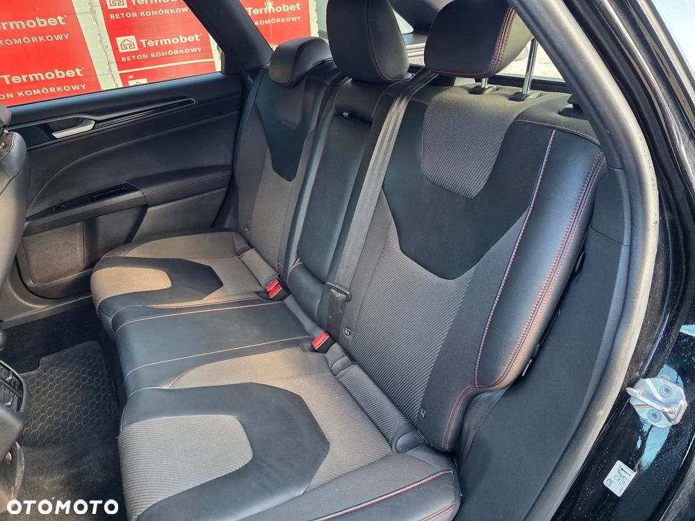 Ford Mondeo 2.0 TDCi ST-Line PowerShift - 11