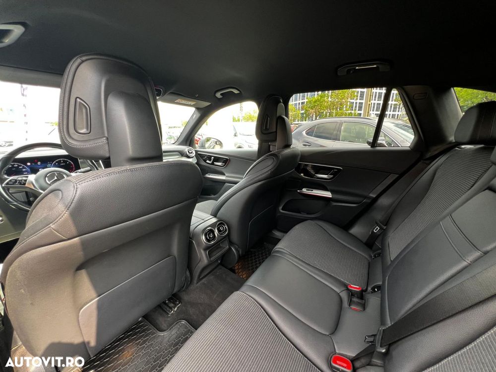 Mercedes-Benz GLC 220 d 4MATIC MHEV - 13