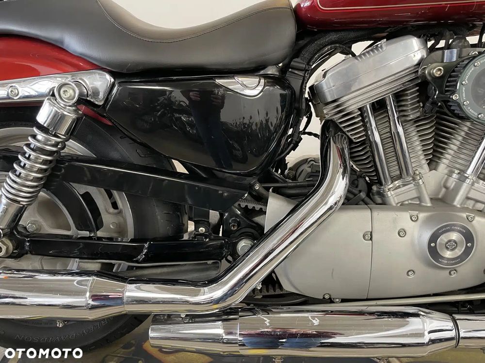 Harley-Davidson Sportster Custom 883C - 13