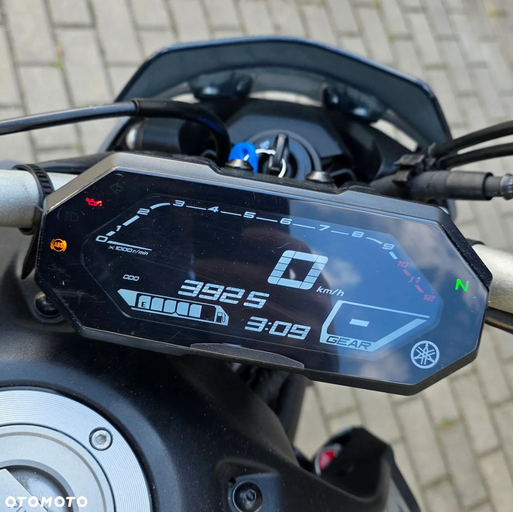 Yamaha MT - 6