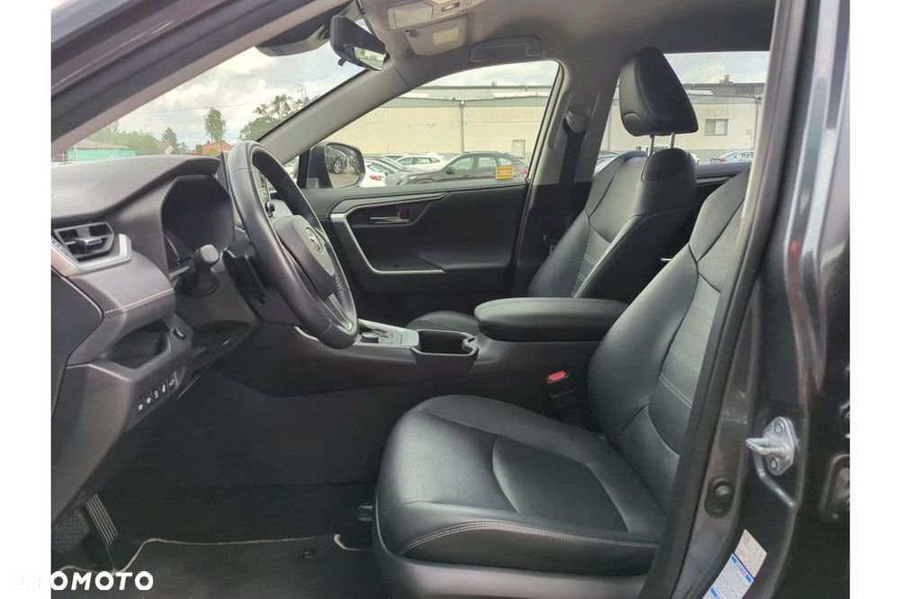 Toyota RAV4 - 5