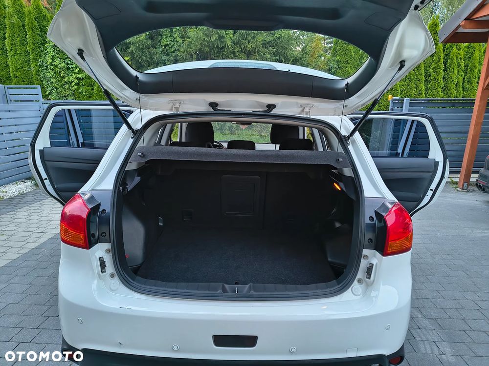 Mitsubishi ASX 1.8 DID Invite 4WD AS&G - 12