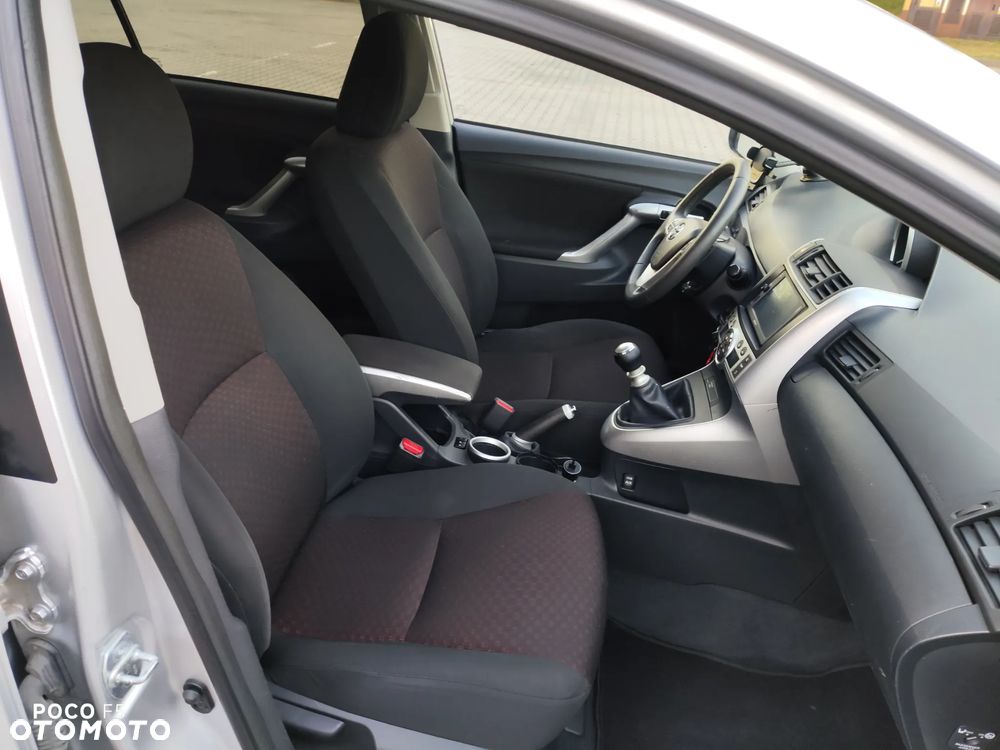 Toyota Verso 1.8 Sol plus 7os - 20