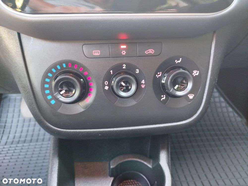 Fiat Punto Evo 1.4 8V Active - 32