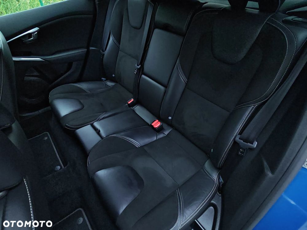 Volvo V40 D2 Drive-E SCR R-Design Momentum - 27