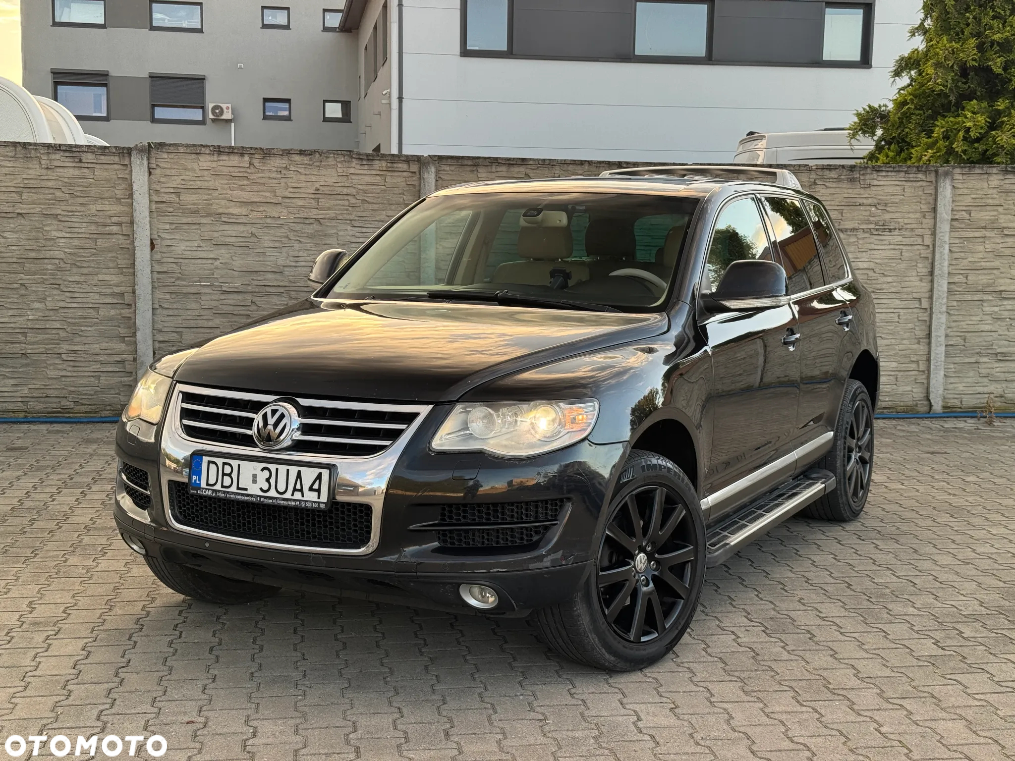 Volkswagen Touareg - 2