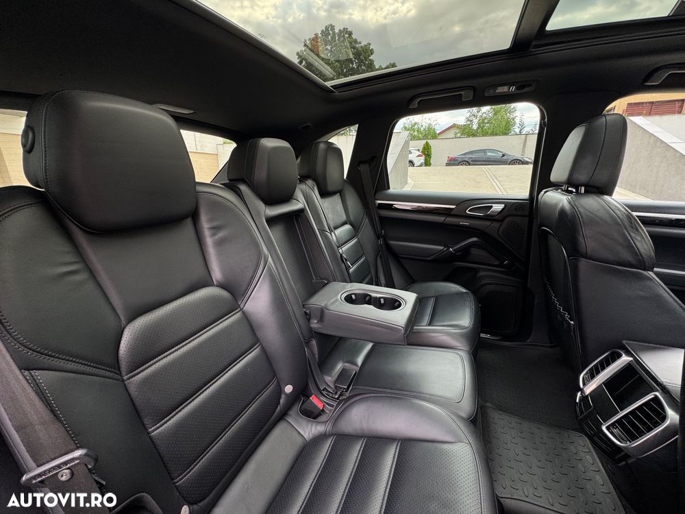 Porsche Cayenne - 18