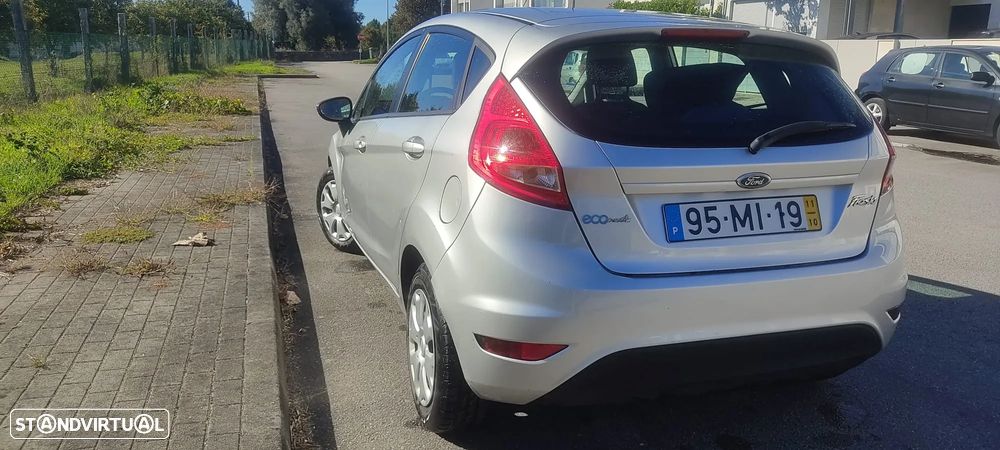 Ford Fiesta 1.6 TDCi ECOnetic - 6