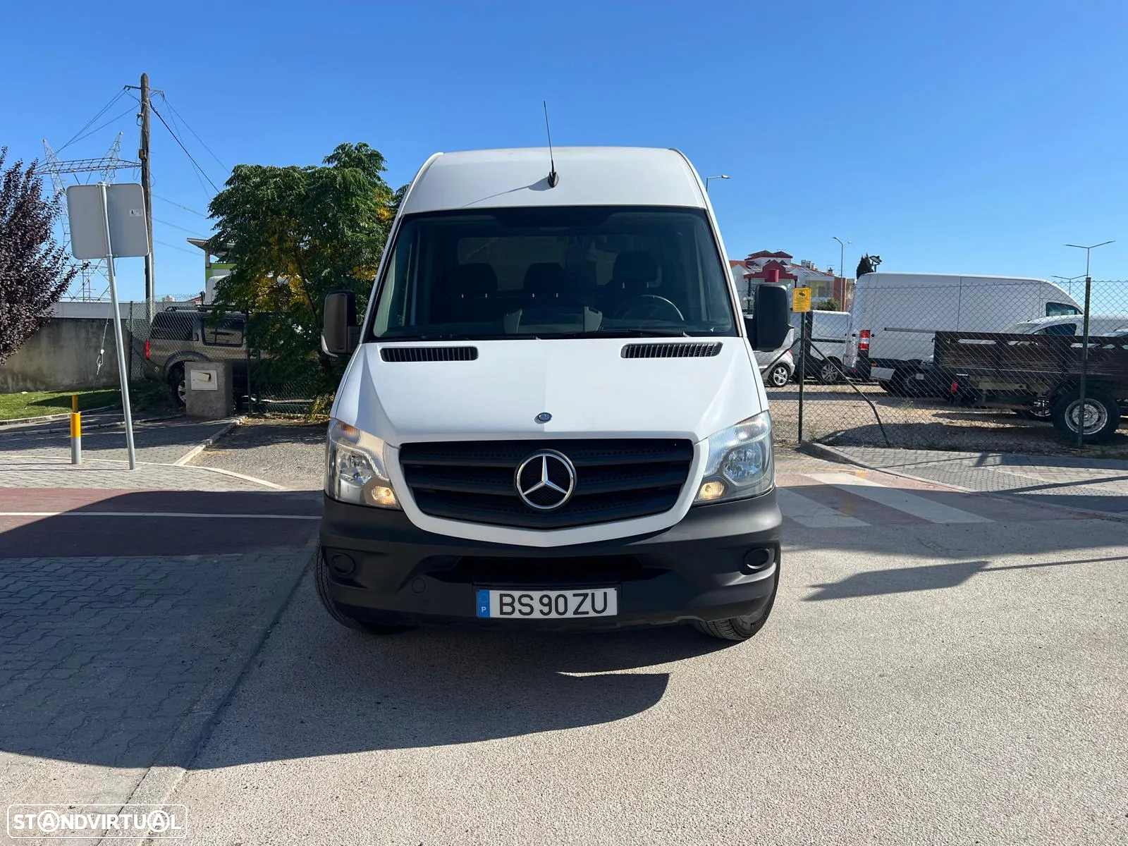Mercedes-Benz Sprinter - 2