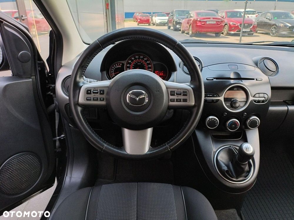 Mazda 2 - 23