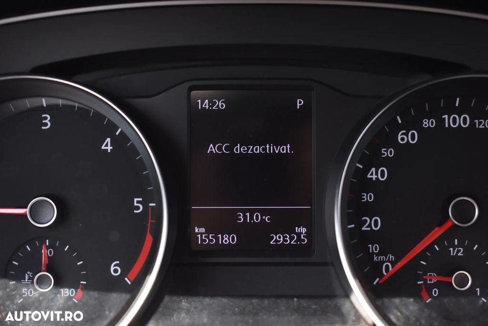 Volkswagen Passat 2.0 TDI DSG Highline - 11