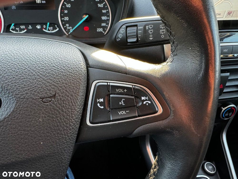 Ford EcoSport - 19