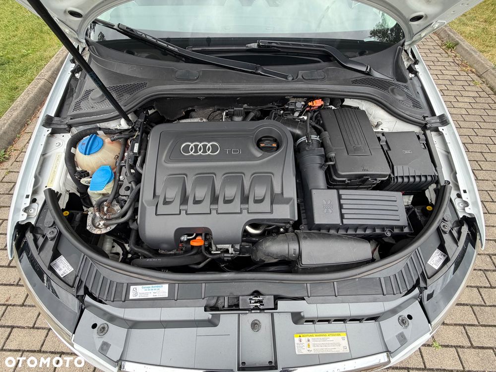 Audi A3 Sportback 2.0 TDI DPF quattro Attraction - 34