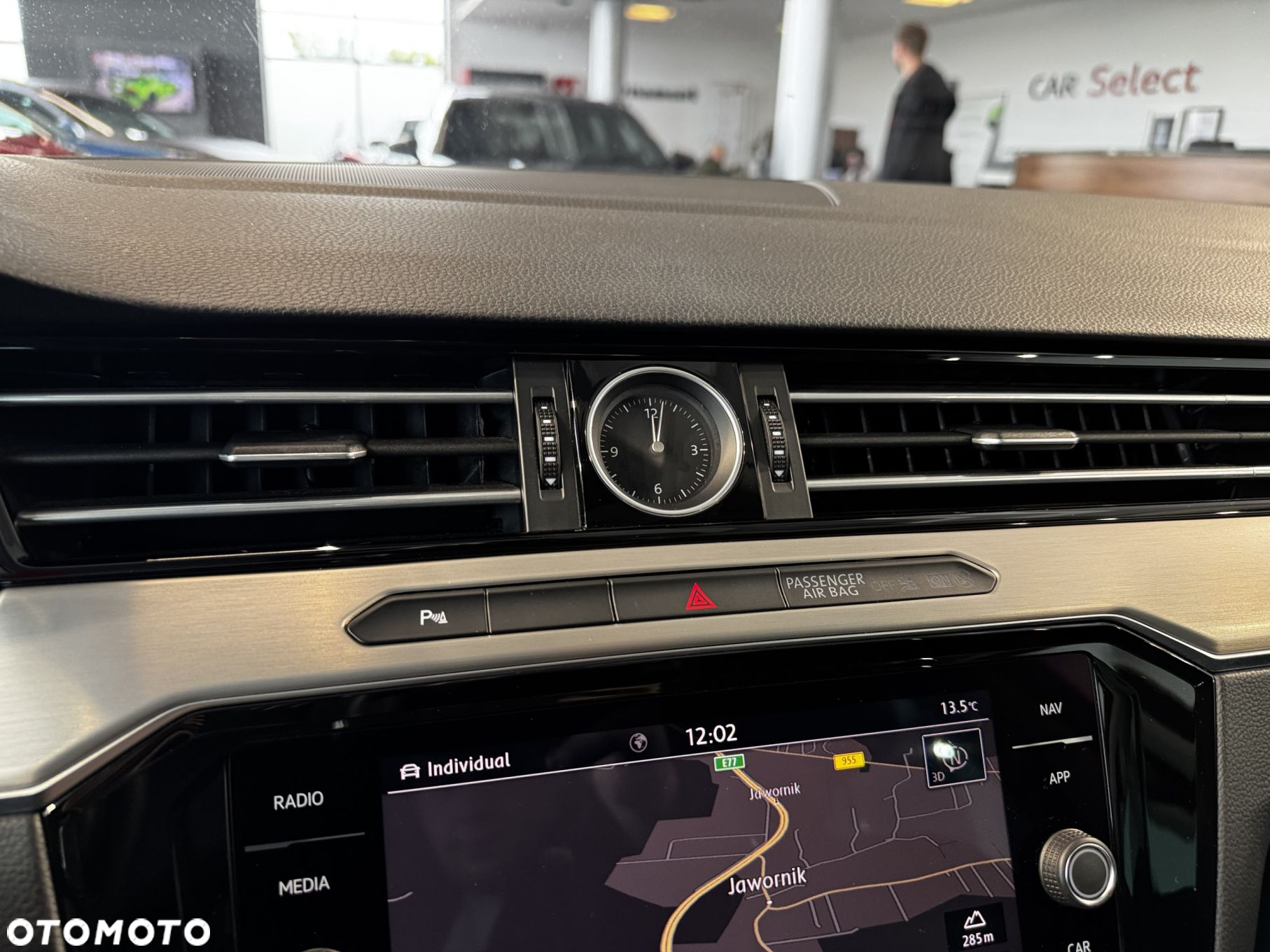 Volkswagen Passat - 24