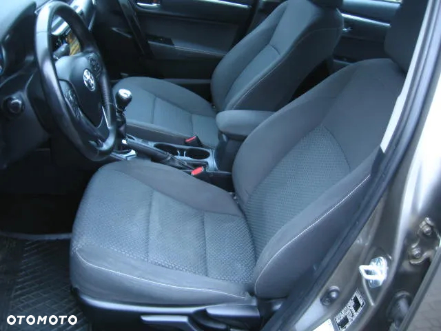 Toyota Corolla 1.6 Premium - 13