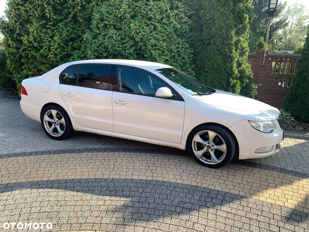 Skoda Superb 2.0 TDI Family - 10