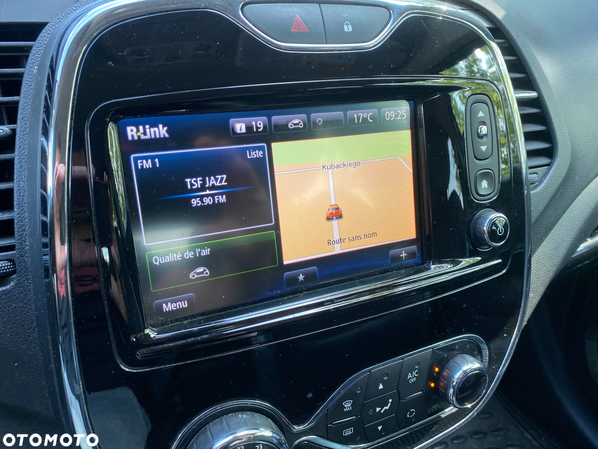 Renault Captur (ENERGY) dCi 90 EDC LIMITED - 13