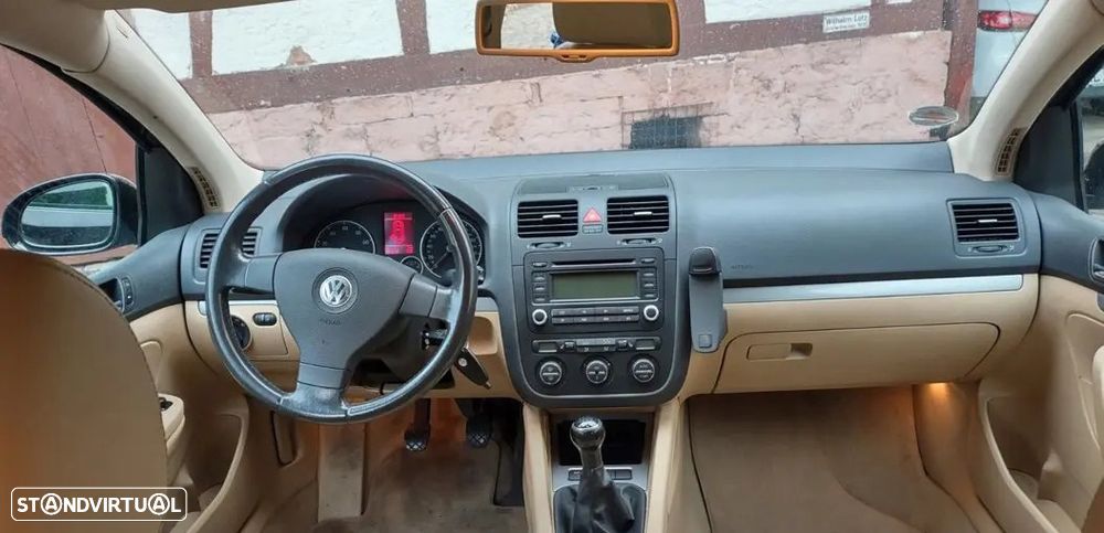 VW Golf - 4