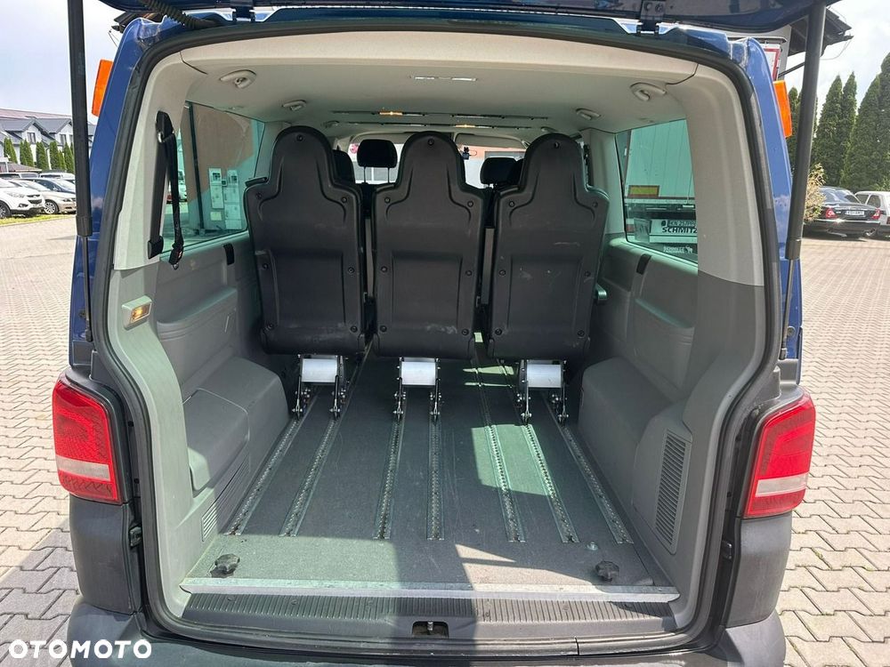 Volkswagen Caravelle - 14