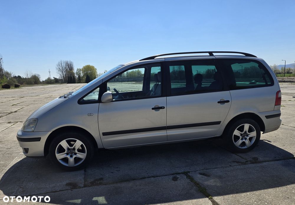 Ford Galaxy - 2