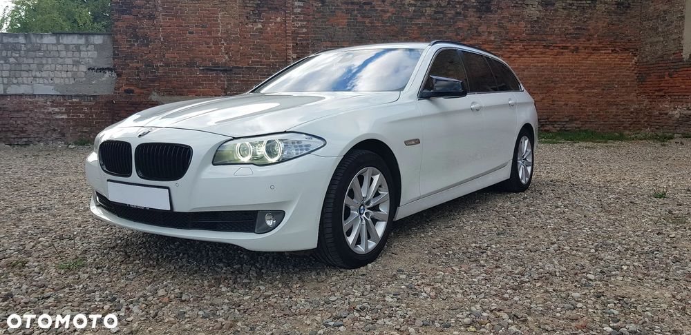 BMW Seria 5 525d xDrive - 1