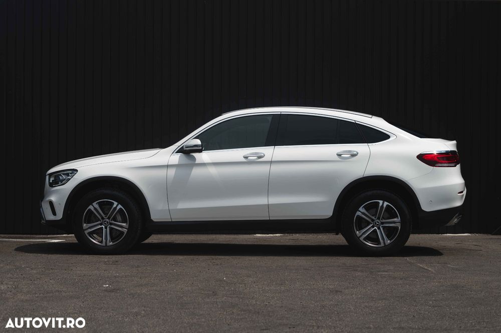 Mercedes-Benz GLC 350 e 4Matic 7G-TRONIC AMG Line - 36