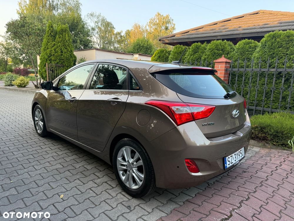 Hyundai i30 1.6 Fifa World Cup Edition - 4